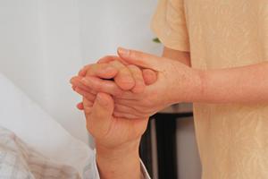 東村山歯医者の薄くて目立たない治療