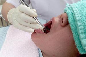 箕面駅近くの歯科は箕面おとなこども歯科