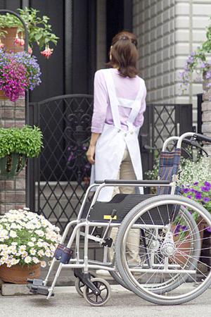 京都で目立たずに矯正治療をする